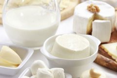 失眠不要怕，吃下面3种食物今晚轻松入睡